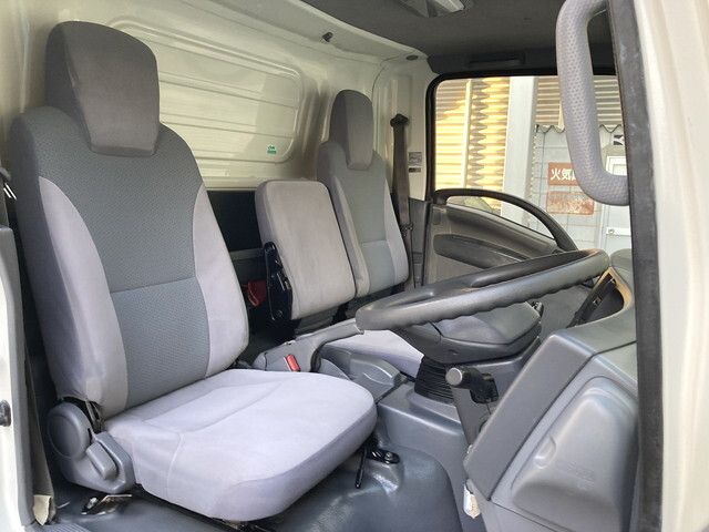 いすゞエルフアルミバン小型（2t・3t）[写真15]