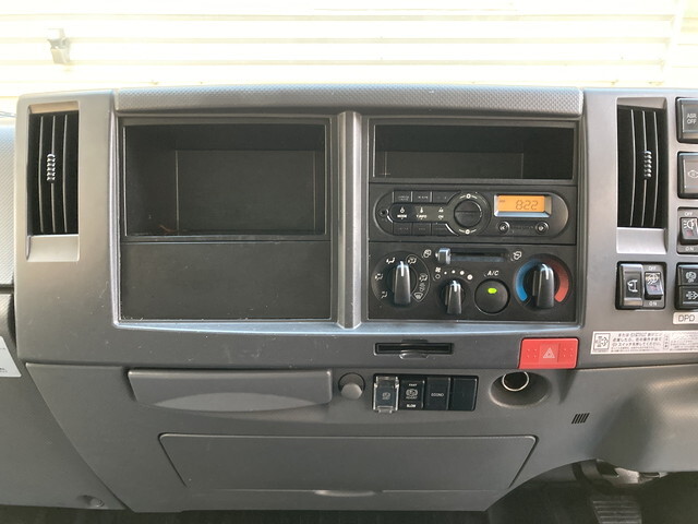 いすゞエルフアルミバン小型（2t・3t）[写真17]