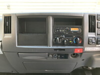 いすゞエルフアルミバン小型（2t・3t）[写真18]