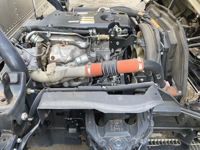 いすゞエルフアルミバン小型（2t・3t）[写真30]