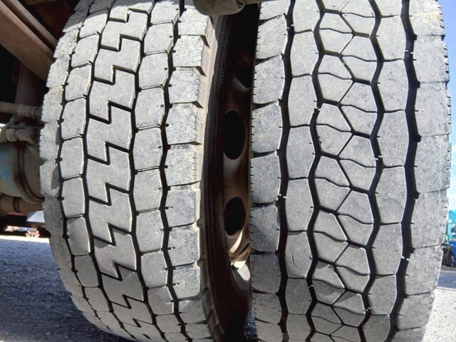 三菱ふそうファイタースクラップ運搬車増トン（6t・8t）[写真13]