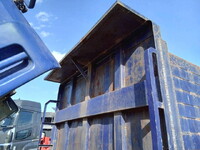 三菱ふそうファイタースクラップ運搬車増トン（6t・8t）[写真24]