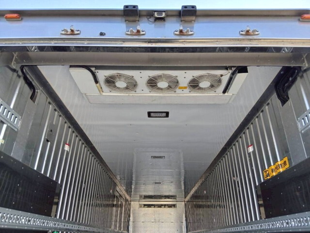 いすゞギガ冷凍車（冷蔵車）大型（10t）[写真14]