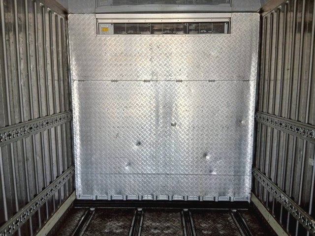 いすゞギガ冷凍車（冷蔵車）大型（10t）[写真17]