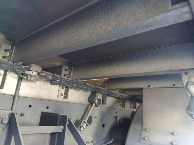 いすゞギガ冷凍車（冷蔵車）大型（10t）[写真19]