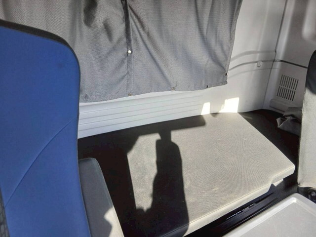 いすゞギガ冷凍車（冷蔵車）大型（10t）[写真28]