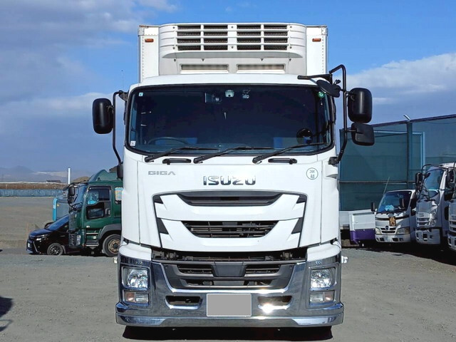 いすゞギガ冷凍車（冷蔵車）大型（10t）[写真04]