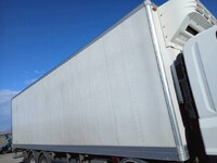 いすゞギガ冷凍車（冷蔵車）大型（10t）[写真09]