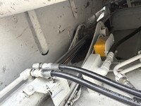 いすゞフォワードパッカー車（塵芥車）中型（4t）[写真12]