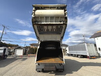 いすゞフォワードパッカー車（塵芥車）中型（4t）[写真16]