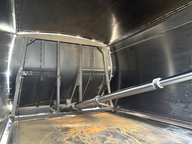 いすゞフォワードパッカー車（塵芥車）中型（4t）[写真20]