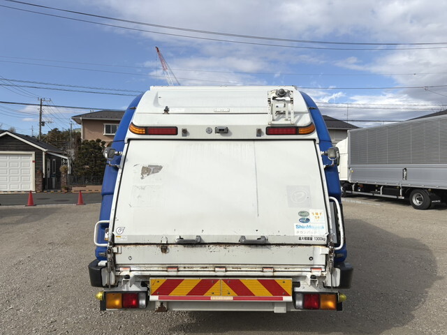 いすゞフォワードパッカー車（塵芥車）中型（4t）[写真08]