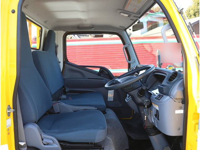 三菱ふそうキャンター道路作業車小型（2t・3t）[写真19]