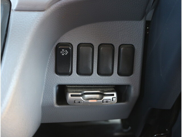 三菱ふそうキャンター道路作業車小型（2t・3t）[写真28]