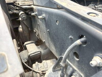 UDトラックスクオントレーラーヘッド（トラクターヘッド）大型（10t）[写真16]