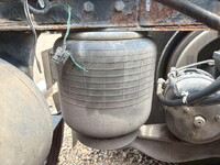 UDトラックスクオントレーラーヘッド（トラクターヘッド）大型（10t）[写真17]