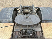 UDトラックスクオントレーラーヘッド（トラクターヘッド）大型（10t）[写真09]