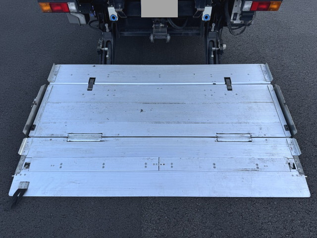 三菱ふそうキャンター冷凍車（冷蔵車）小型（2t・3t）[写真19]