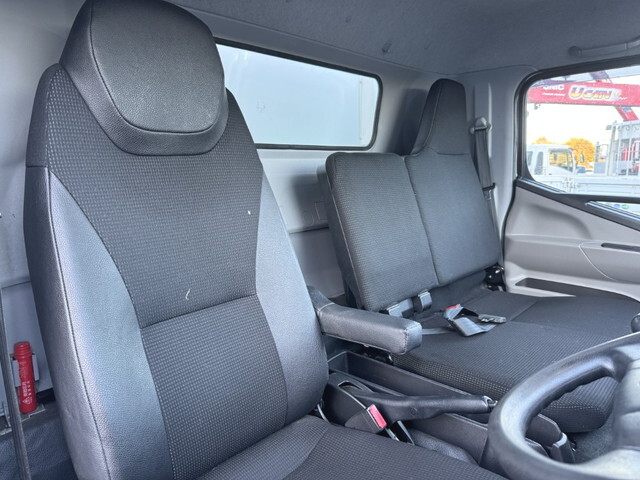 三菱ふそうキャンター冷凍車（冷蔵車）小型（2t・3t）[写真21]