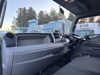 三菱ふそうキャンター冷凍車（冷蔵車）小型（2t・3t）[写真27]