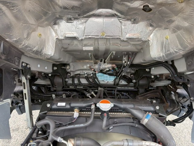 日野レンジャー冷凍車（冷蔵車）中型（4t）[写真21]