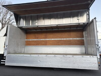 いすゞフォワードアルミウイング中型（4t）[写真13]