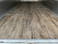 いすゞフォワードアルミウイング中型（4t）[写真15]