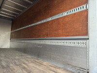 いすゞフォワードアルミウイング中型（4t）[写真17]