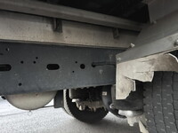 いすゞフォワードアルミウイング中型（4t）[写真30]