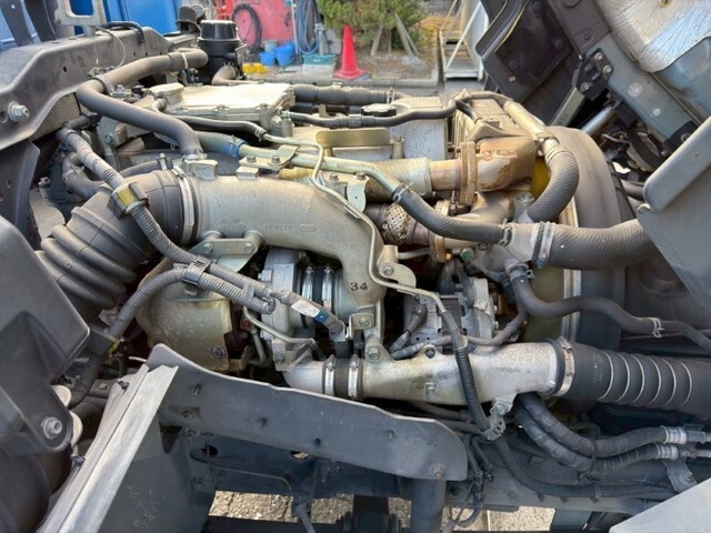 日野レンジャーパッカー車（塵芥車）増トン（6t・8t）[写真26]