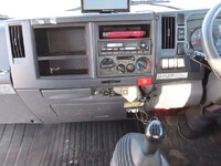 いすゞエルフセーフティローダー小型（2t・3t）[写真24]