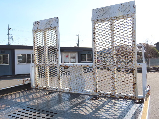 いすゞエルフセーフティローダー小型（2t・3t）[写真27]