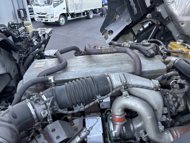 日野プロフィアアルミウイング大型（10t）[写真27]