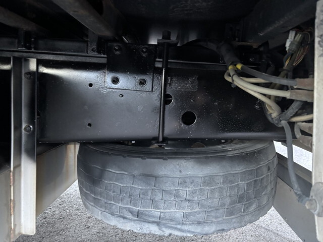 日野プロフィアアルミウイング大型（10t）[写真31]