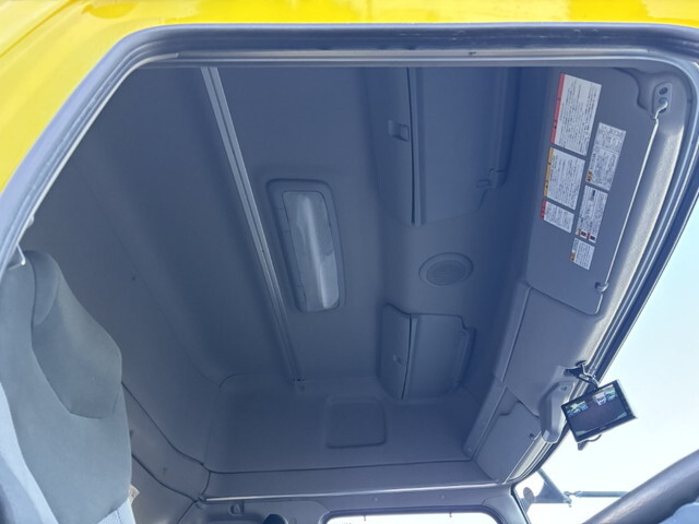 日野プロフィアアルミウイング大型（10t）[写真06]