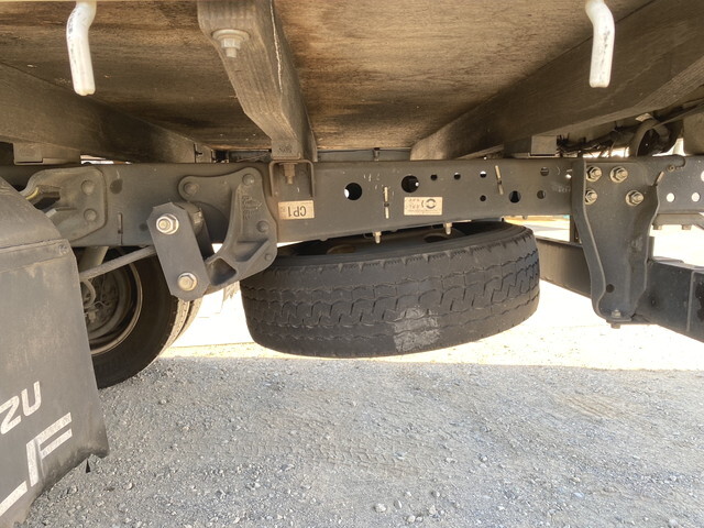 いすゞエルフ平ボディ小型（2t・3t）[写真11]