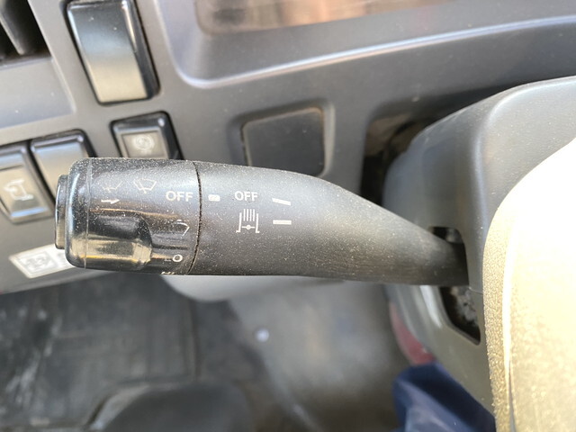 いすゞエルフ平ボディ小型（2t・3t）[写真20]