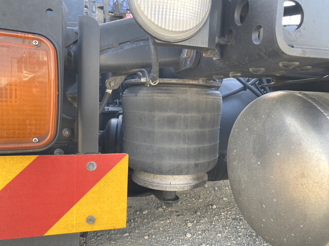 いすゞギガトレーラーヘッド（トラクターヘッド）大型（10t）[写真13]