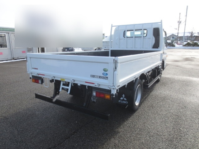 三菱ふそうキャンター平ボディ小型（2t・3t）[写真02]