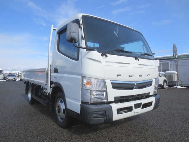 三菱ふそうキャンター平ボディ小型（2t・3t）[写真03]
