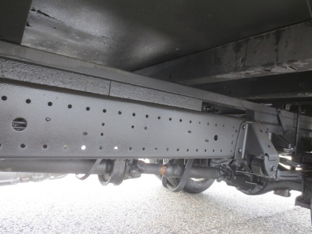 日野デュトロ平ボディ小型（2t・3t）[写真10]