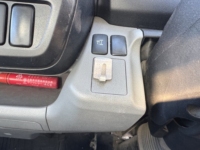 日野デュトロ平ボディ小型（2t・3t）[写真20]