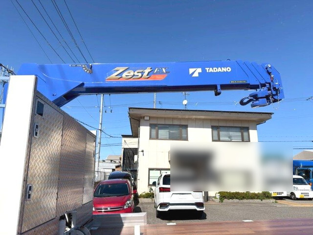 日野レンジャーセルフクレーン4段増トン（6t・8t）[写真11]