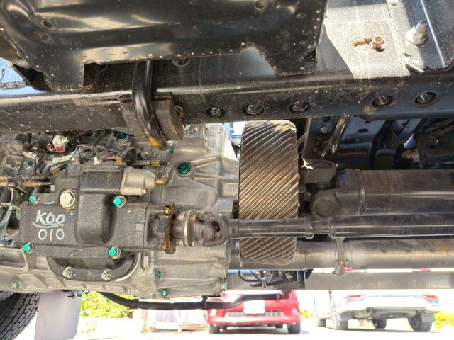 日野レンジャーセルフクレーン4段増トン（6t・8t）[写真20]