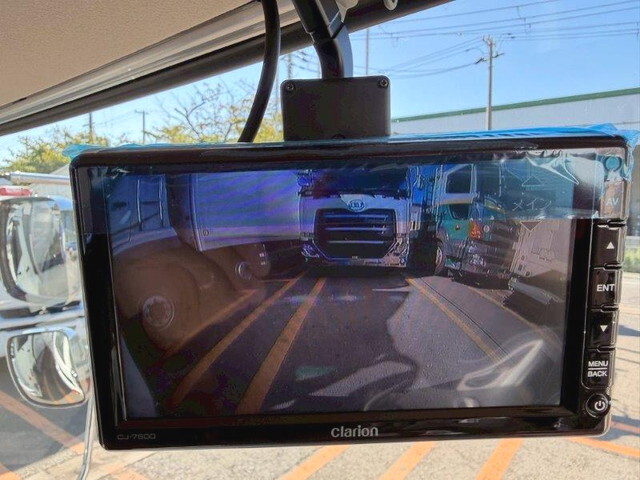 日野レンジャーセルフクレーン4段増トン（6t・8t）[写真21]