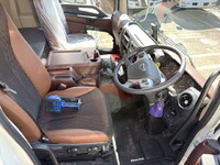 日野レンジャーセルフクレーン4段増トン（6t・8t）[写真24]