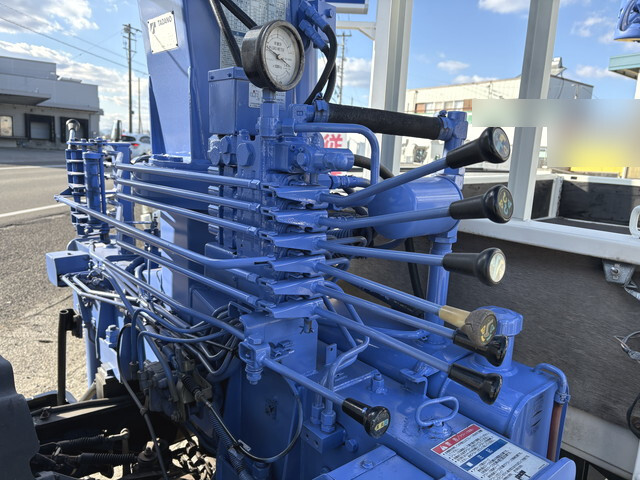 トヨタダイナクレーン4段小型（2t・3t）[写真13]