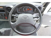 トヨタトヨエース平ボディ小型（2t・3t）[写真33]