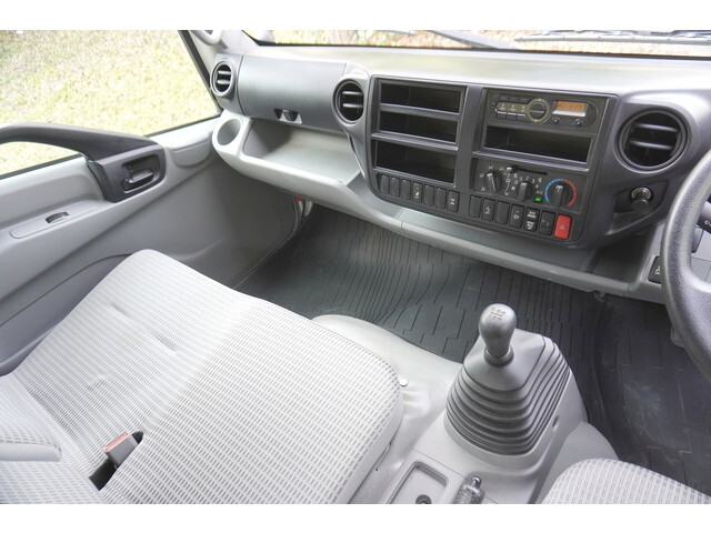 トヨタトヨエース平ボディ小型（2t・3t）[写真35]