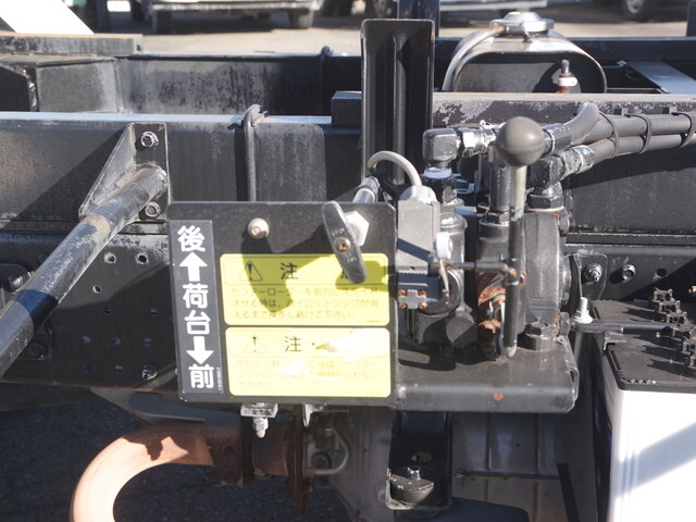 いすゞフォワードローダーダンプ中型（4t）[写真15]